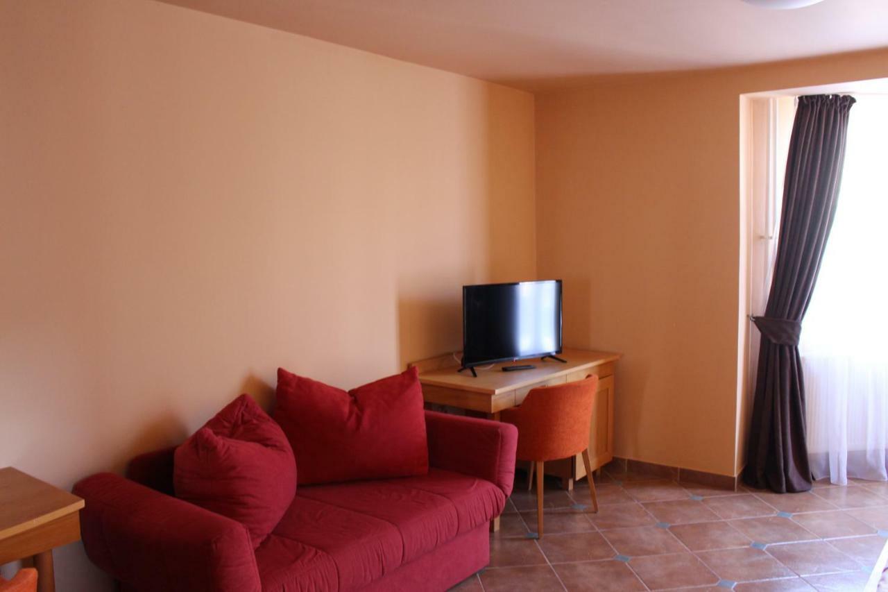 Rooms Cristian Deva Luaran gambar